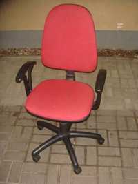 Krzesło obrotowe biurowe w stanie bdb fotel biurowy