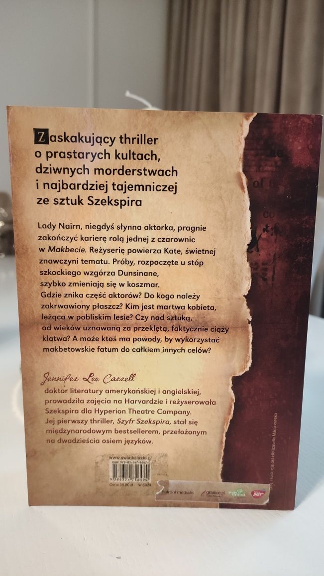 Książka Wciąż mnie prześladują... Jennifer Lee Carrell