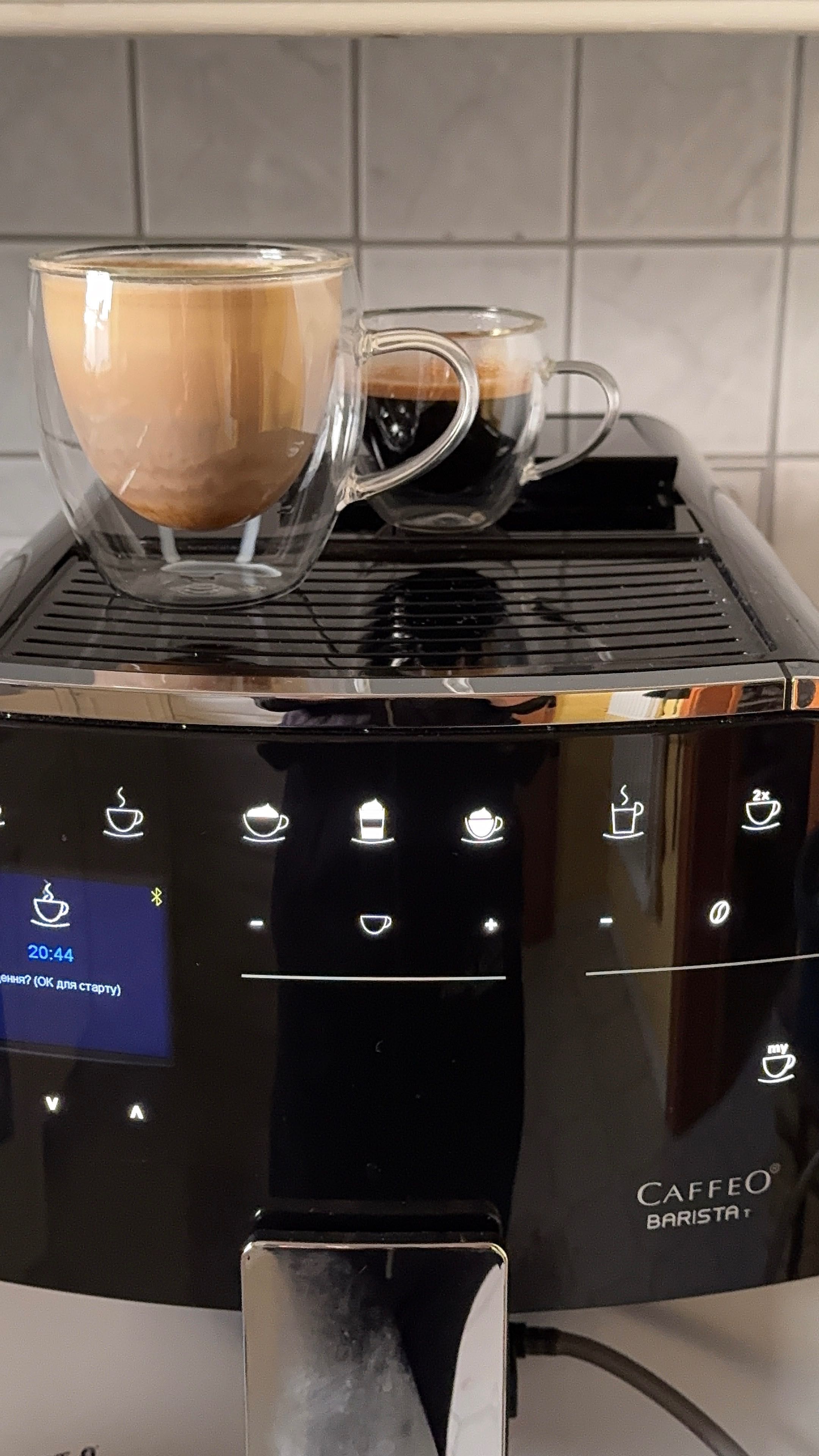 2022 рік! Кавомашина Melitta Caffeo Barista T Smart