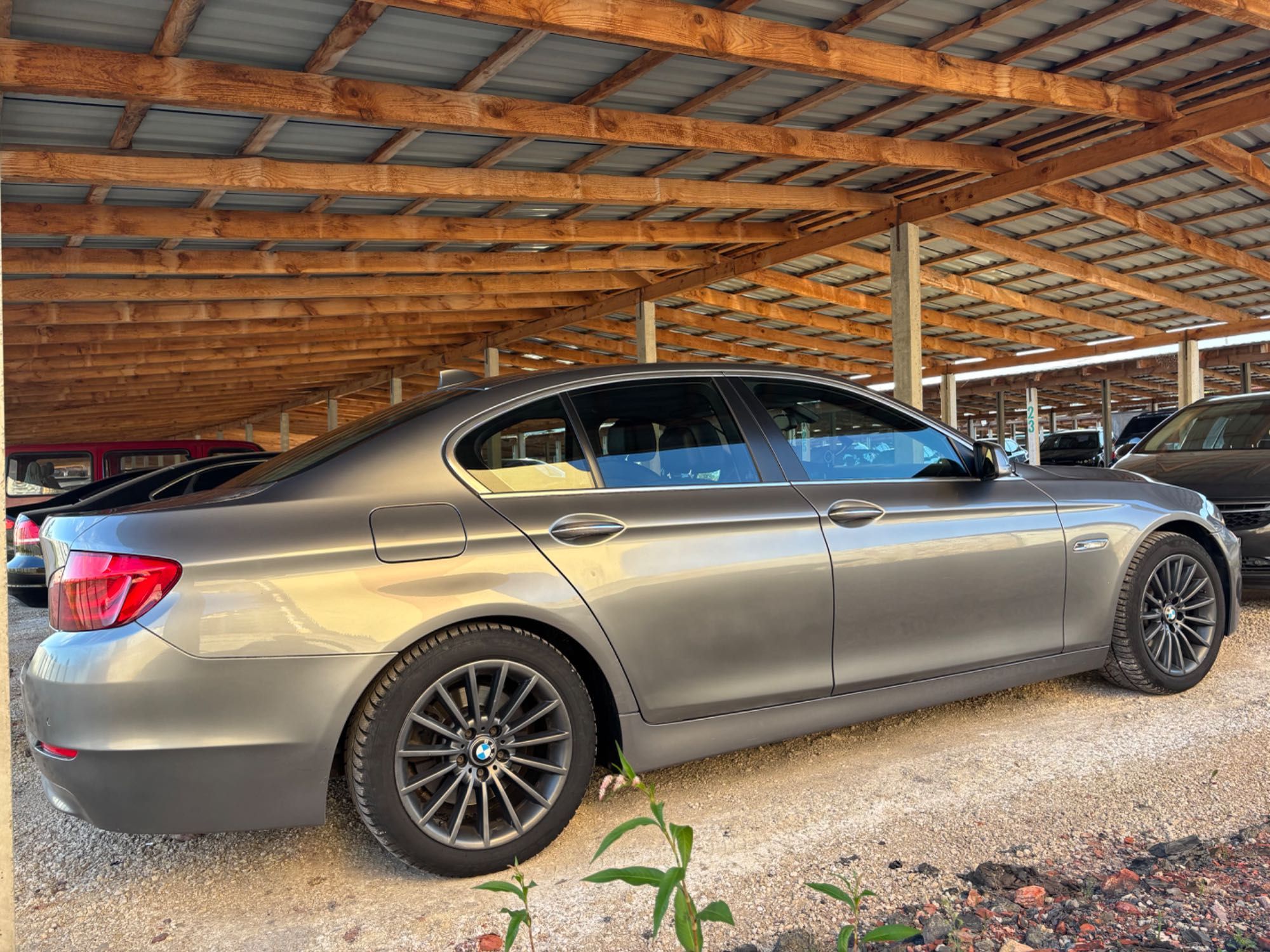 Автомобіль BMW  2011
