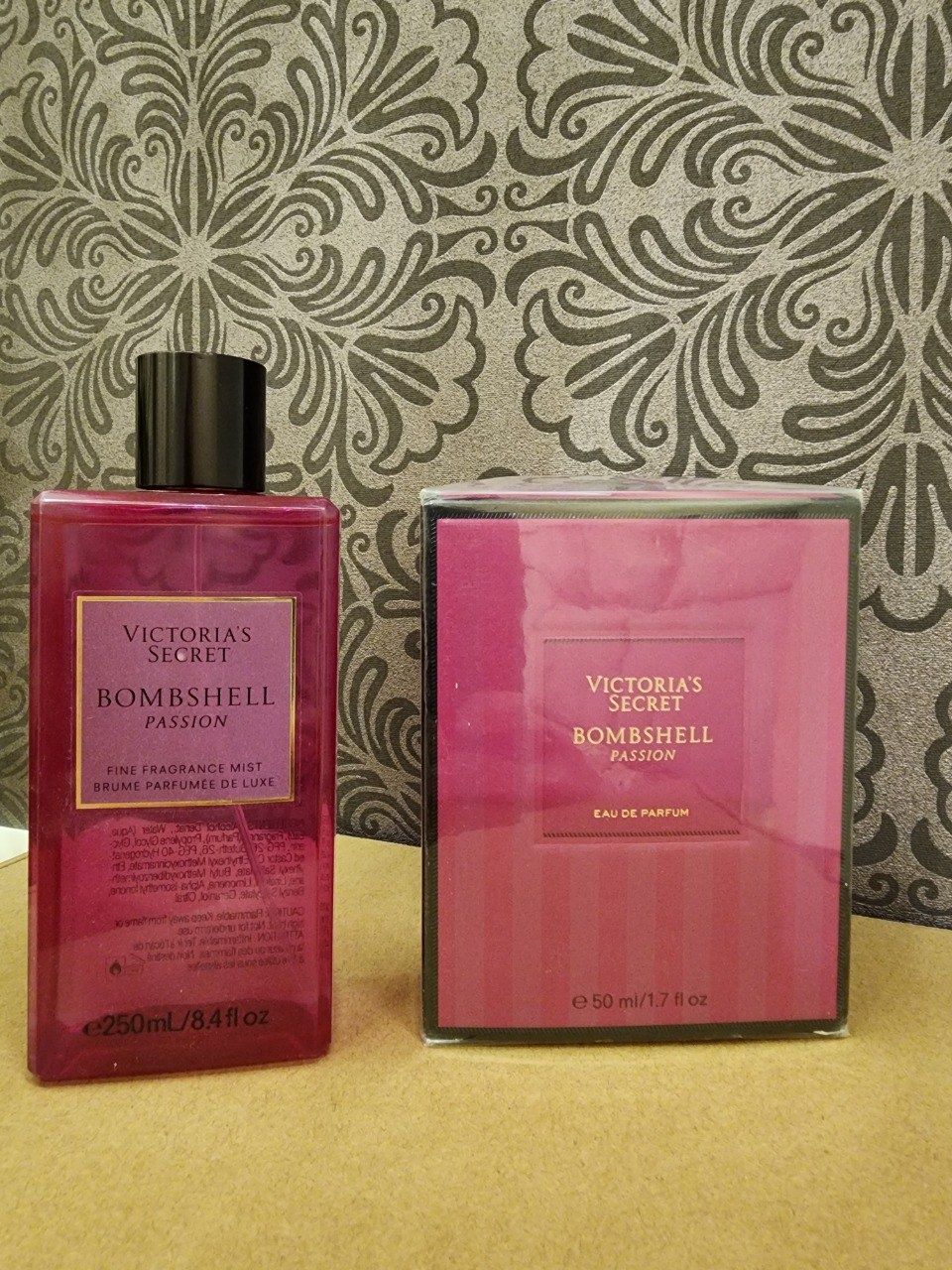 Парфумированая вода Victoria's Secret Bombshell,спрей.