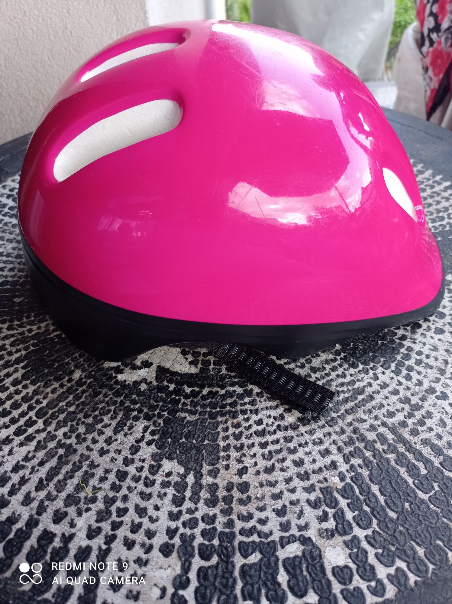 Kask na rower Met, striker