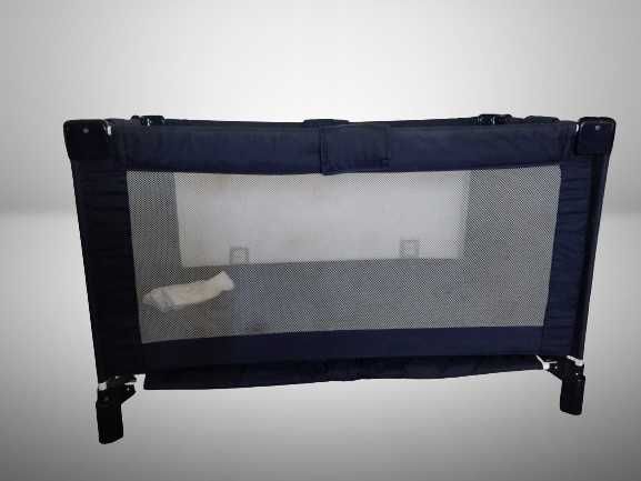 Cama de Bebé de Viagem Usada – Confortável e prática, preço acessível!