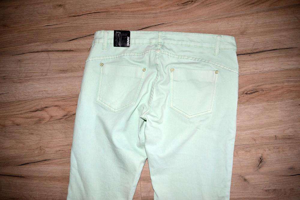 Elastyczne spodnie jeans SKINNY szwajcarskiej firmy CHICOREE 42