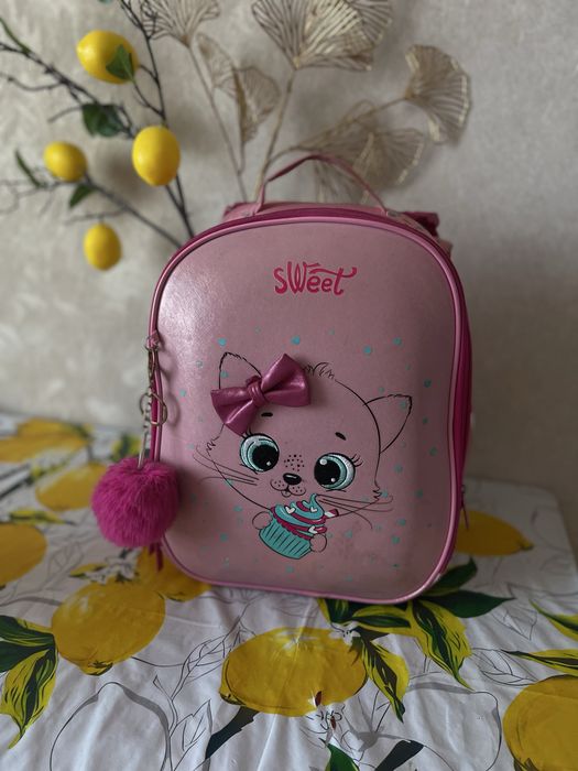 Рюкзак для дівчинки