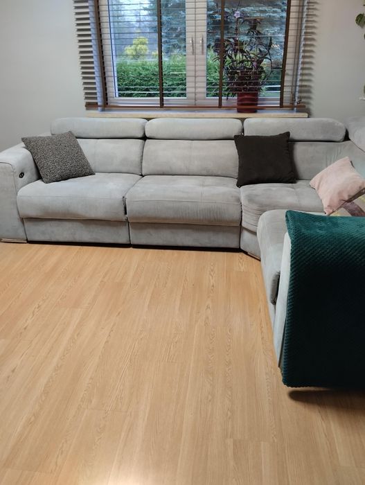 Narożnik z dwiema funkcamji