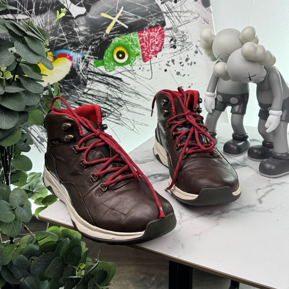 Зимові ботінки Teva Arrowood Utillity Waterproof Vibram 45.5 розмір
