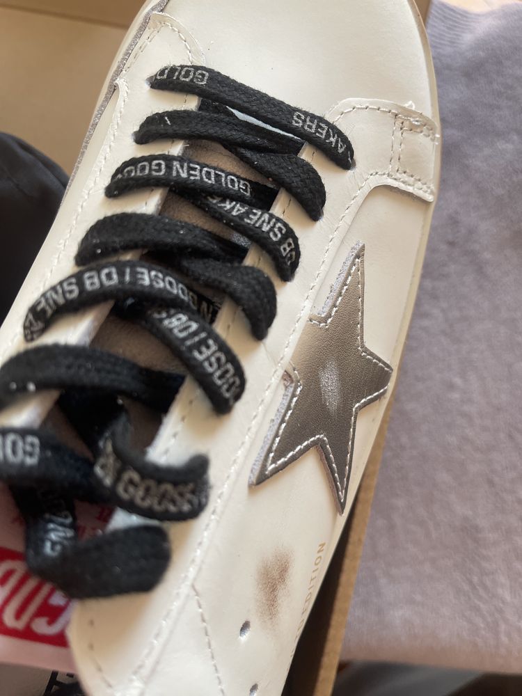 Golden goose brancos efeito desgastado super diferentes