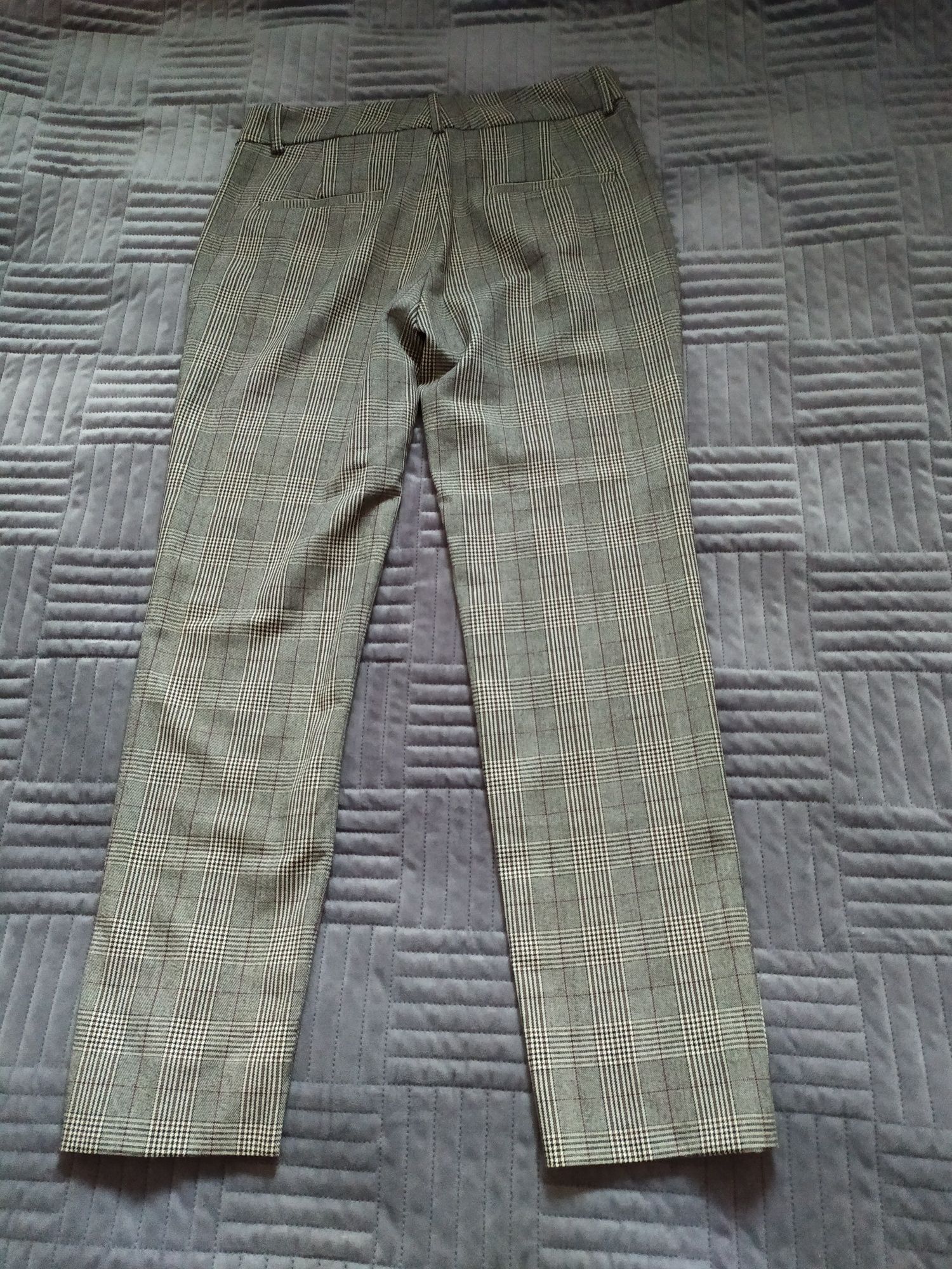 Spodnie damskie w kratę eleganckie r.M 38 pas 76 cm.