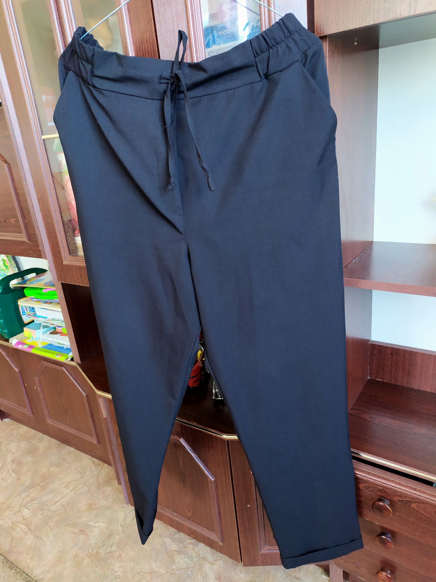 Продам женские  летние брюки размер 52