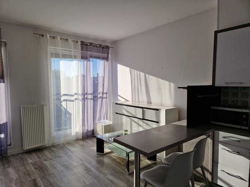 wynajmę mieszkanie z miejscem garażowym