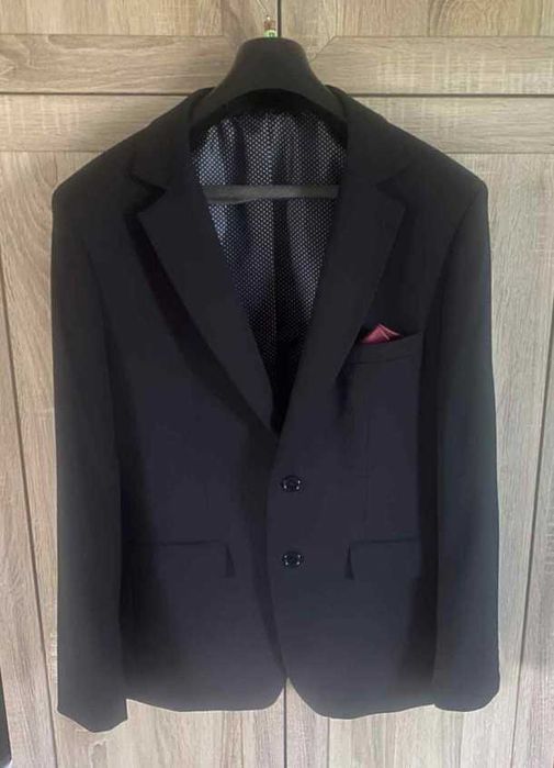 Garnitur męski ideanly na wesele, studniówke, mature oraz wiele więcej