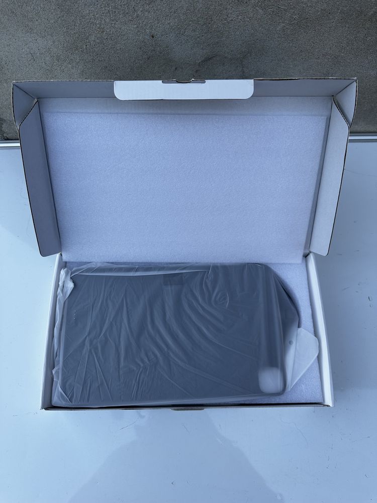 Nowy LULULOOK,metalowy,obrotowy,stojak na iPad Air, Pro 13 M3, M2!