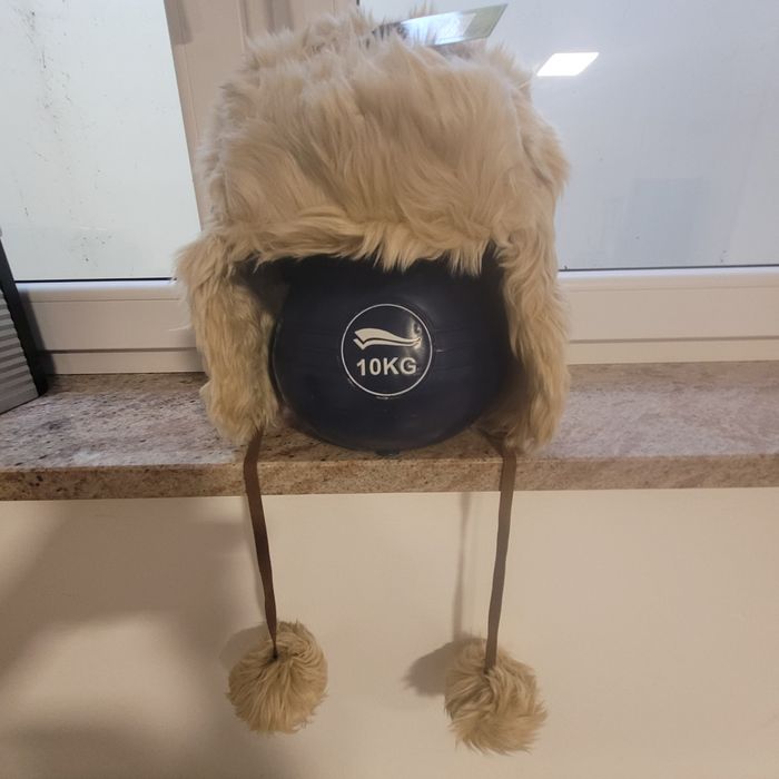 Czapka uszatka firmy golddigga