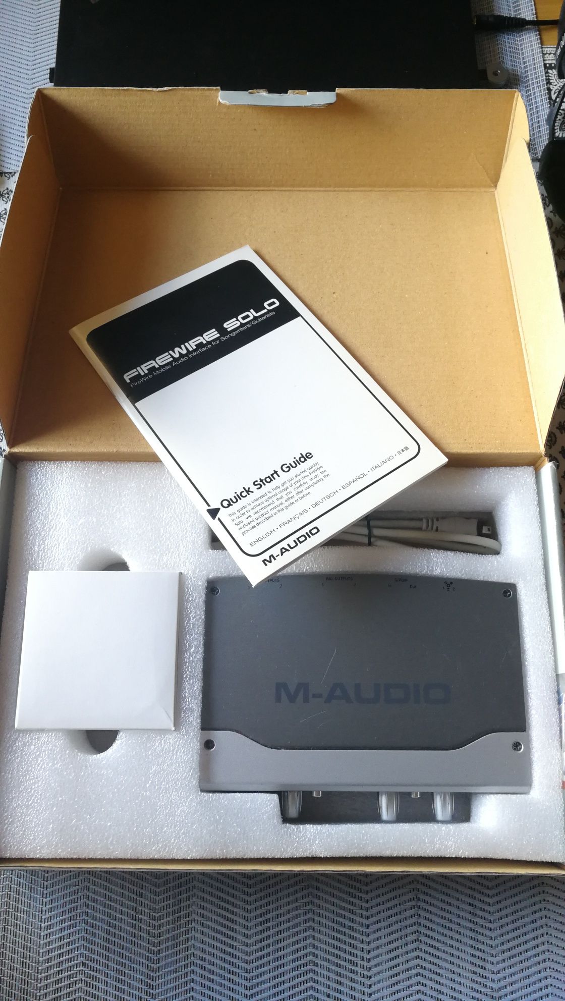 M-Audio Firewire Solo
Interfejs audio, muzyka, gitara, dla muzyków