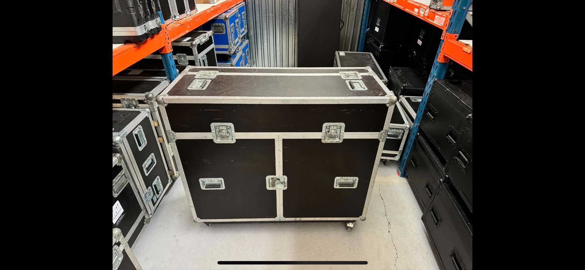 Mikser cyfrowy Soundcraft Vi2000 + Compact stagebox + flipcase