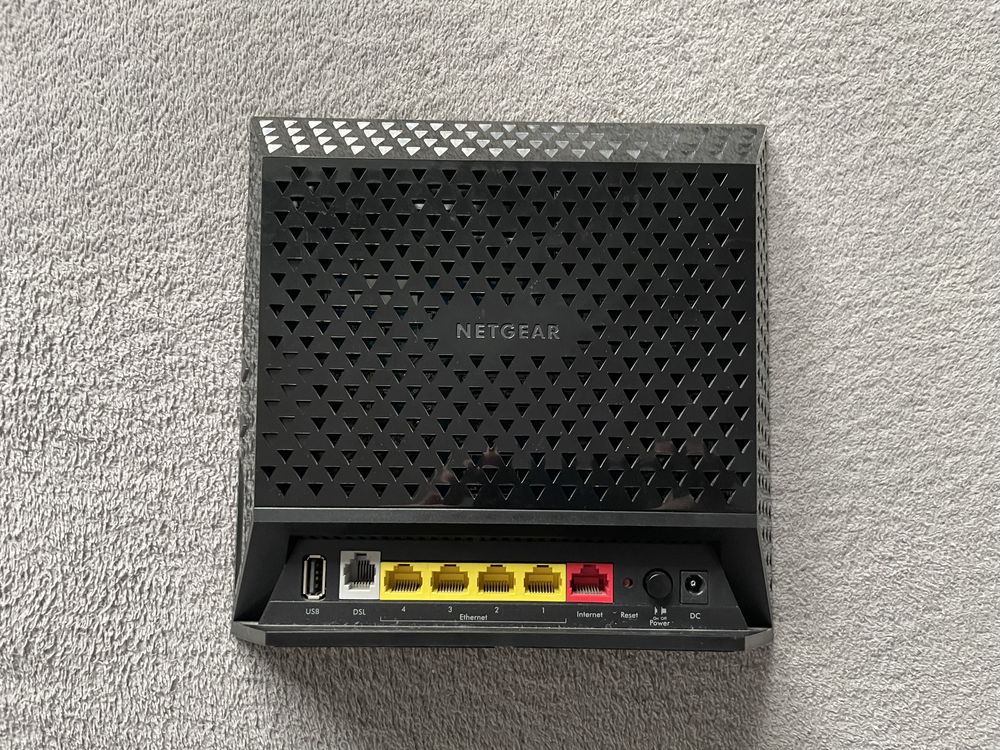 Router ADSL Netgear D6400