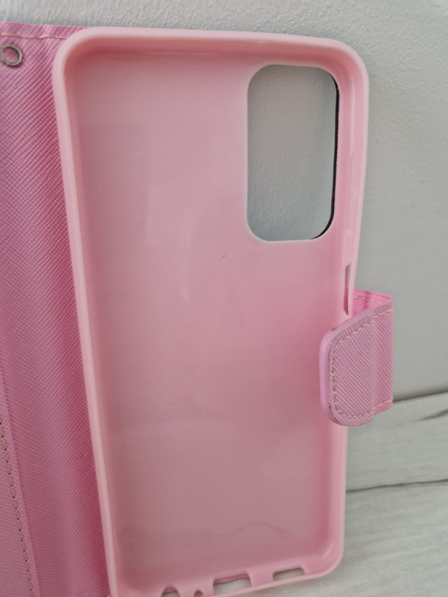 Etui Kabura Telone Fancy do Samsung Galaxy M13 4G czarno-różowa