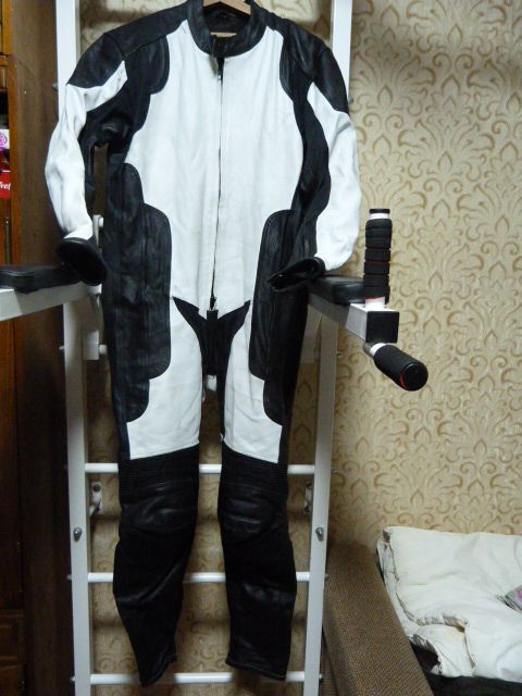 Мотокомбинезон кожаный большой р. XXL (54-56)