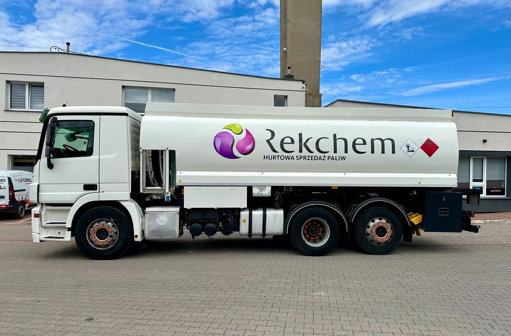 Mercedes-Benz Actros  Mercedes Actros MP3 Autocysterna