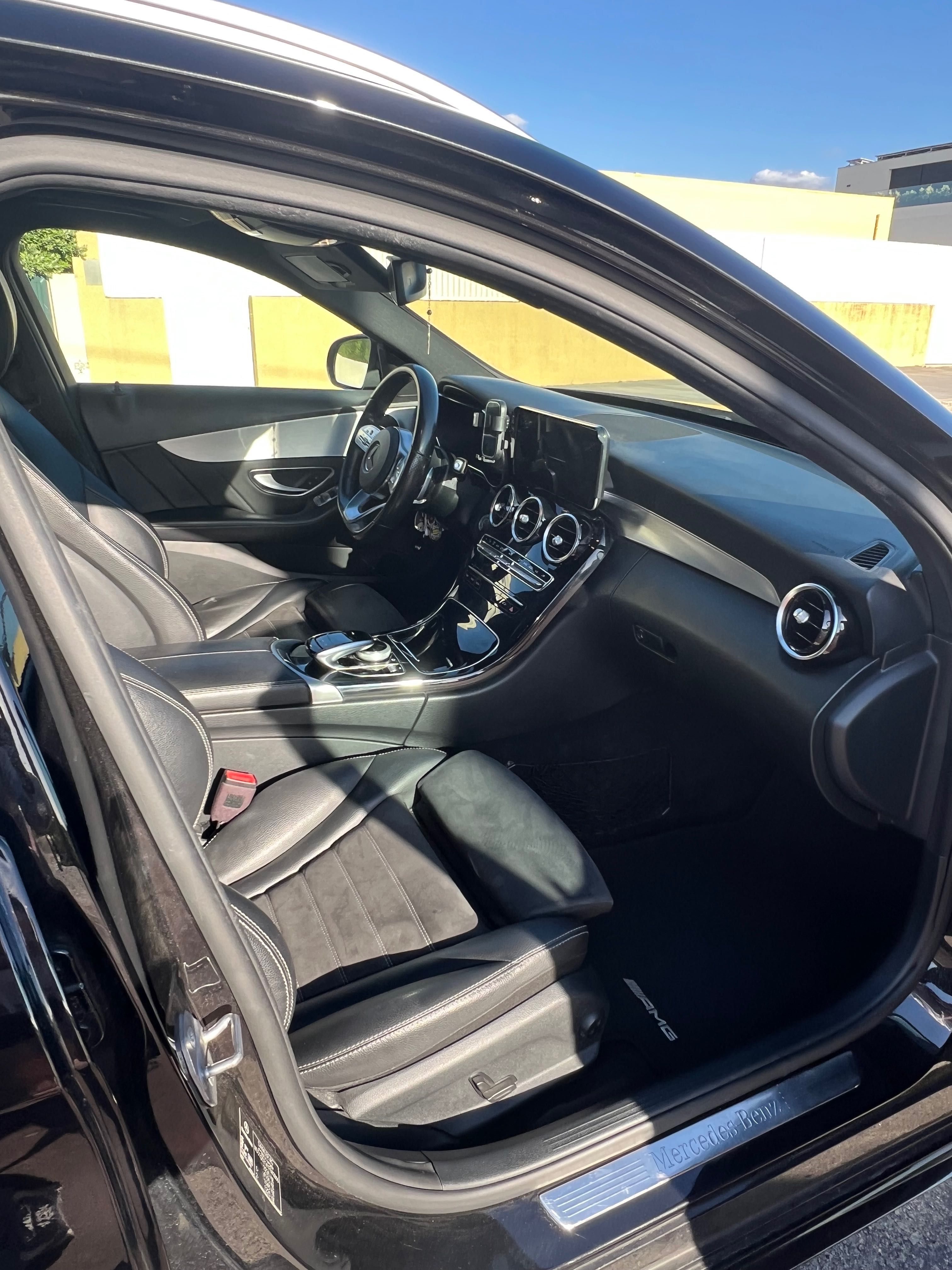Vendo Mercedes 220 C AMG