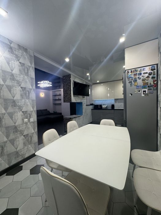 Продаю 2 комнатную квартиру 85м2 ЖК Дуэт 6/20