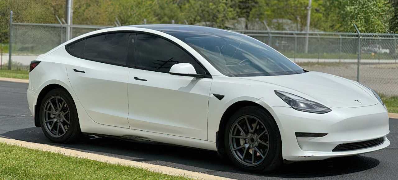 Tesla 3 2022 White