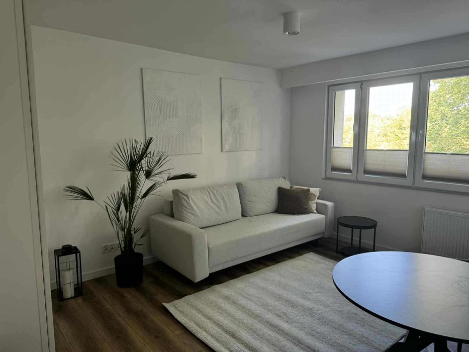 Świeżo wyremontowana kawalerka Łódź-Karolew