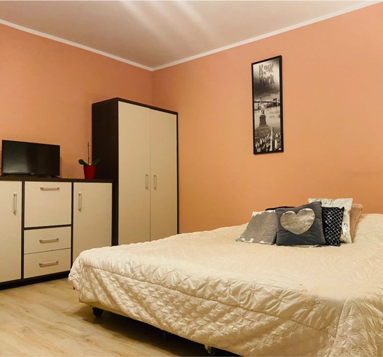 Pokoj 20 m 2 , dla 2 osob 1500 zl