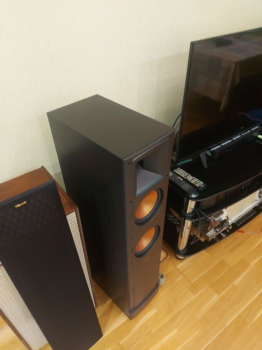 Продам колонки Klipsch rf62
