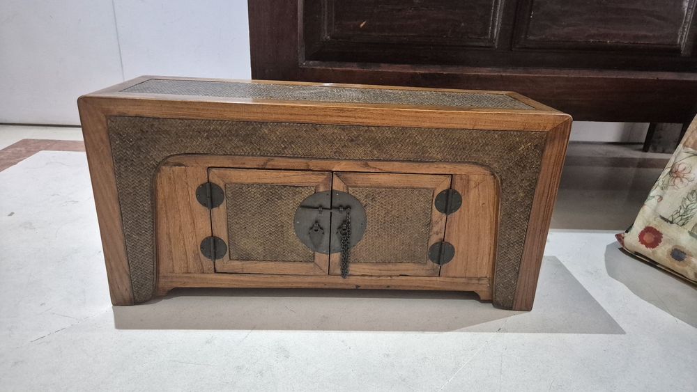 Móvel  pequeno chinês a