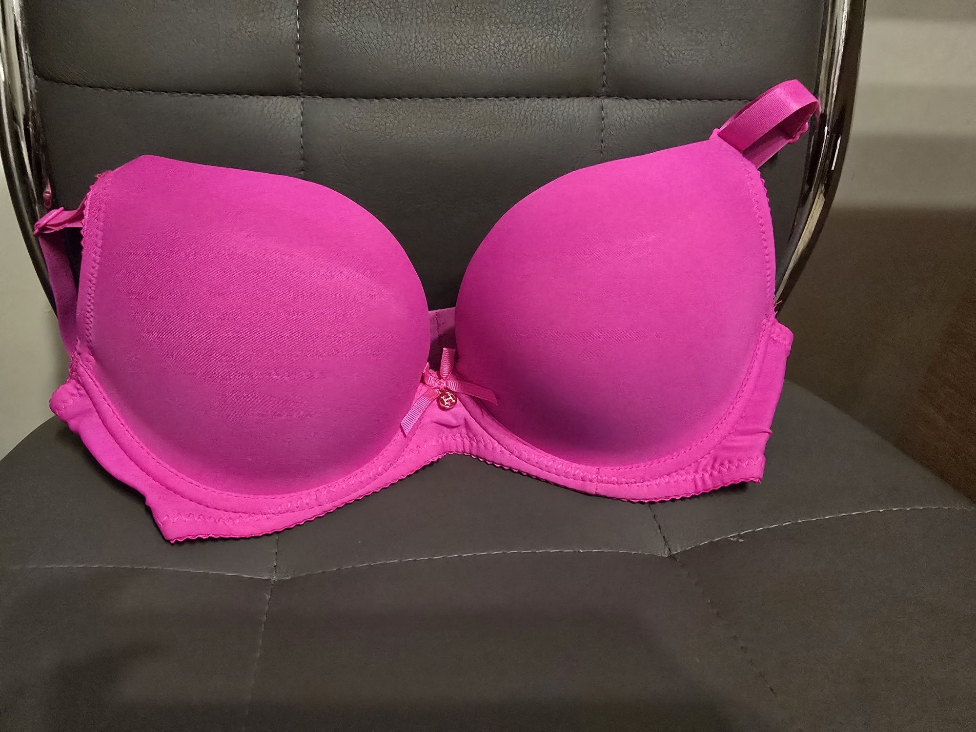 Nowy Stanik 80B push-up