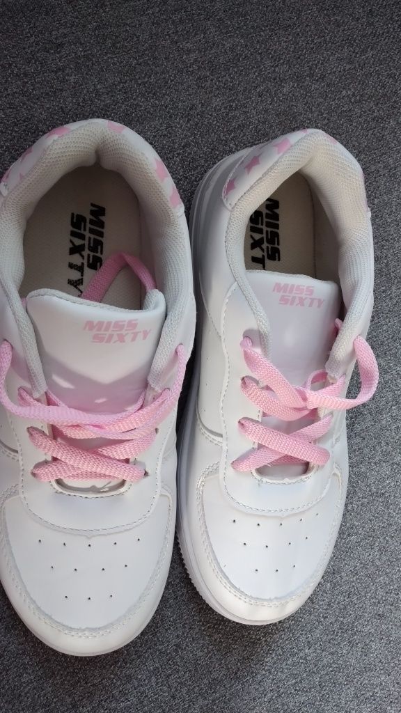 Sneakersy dla dziewczynki białe Miss Sixty 34