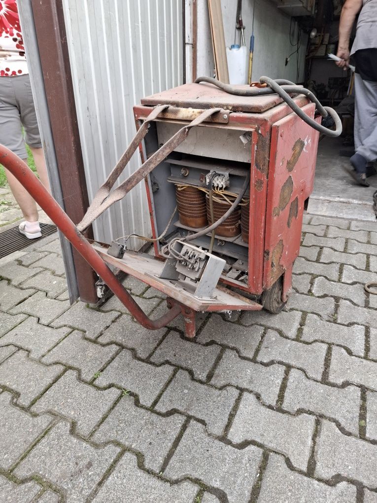 Prostownik do odpalania 24V