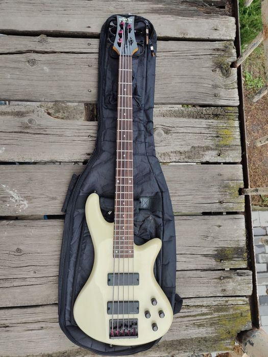 Бас гитара Schecter stiletto deluxe 5, diamond series