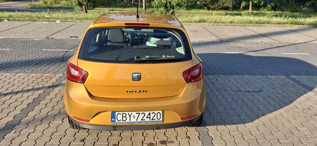 Seat ibiza hatchback automat niski przebieg
