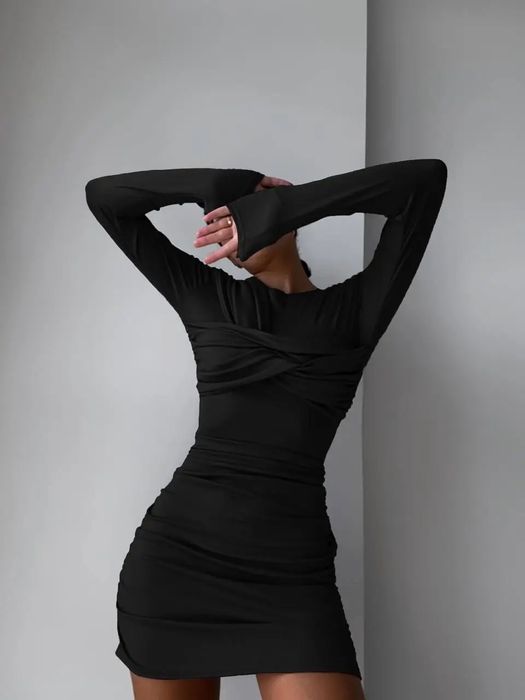Сукня чорна міні, з драпіруванням на грудях
