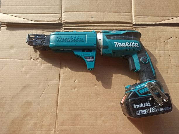 Wkrętarka do regipsów Makita DFS452 z magazynkiem + Bateria 5.0ah