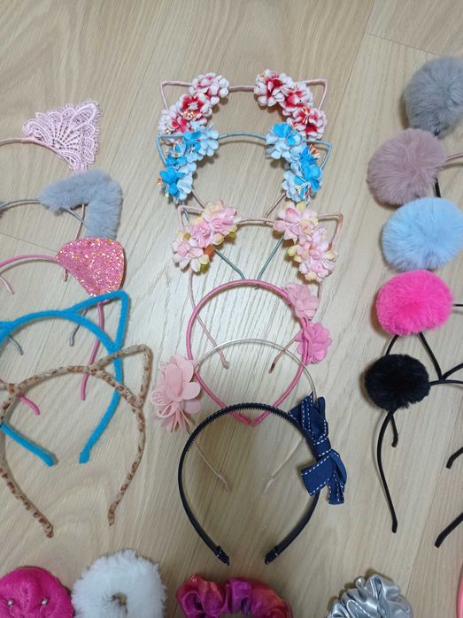 Zestaw opasek i gumek do włosów