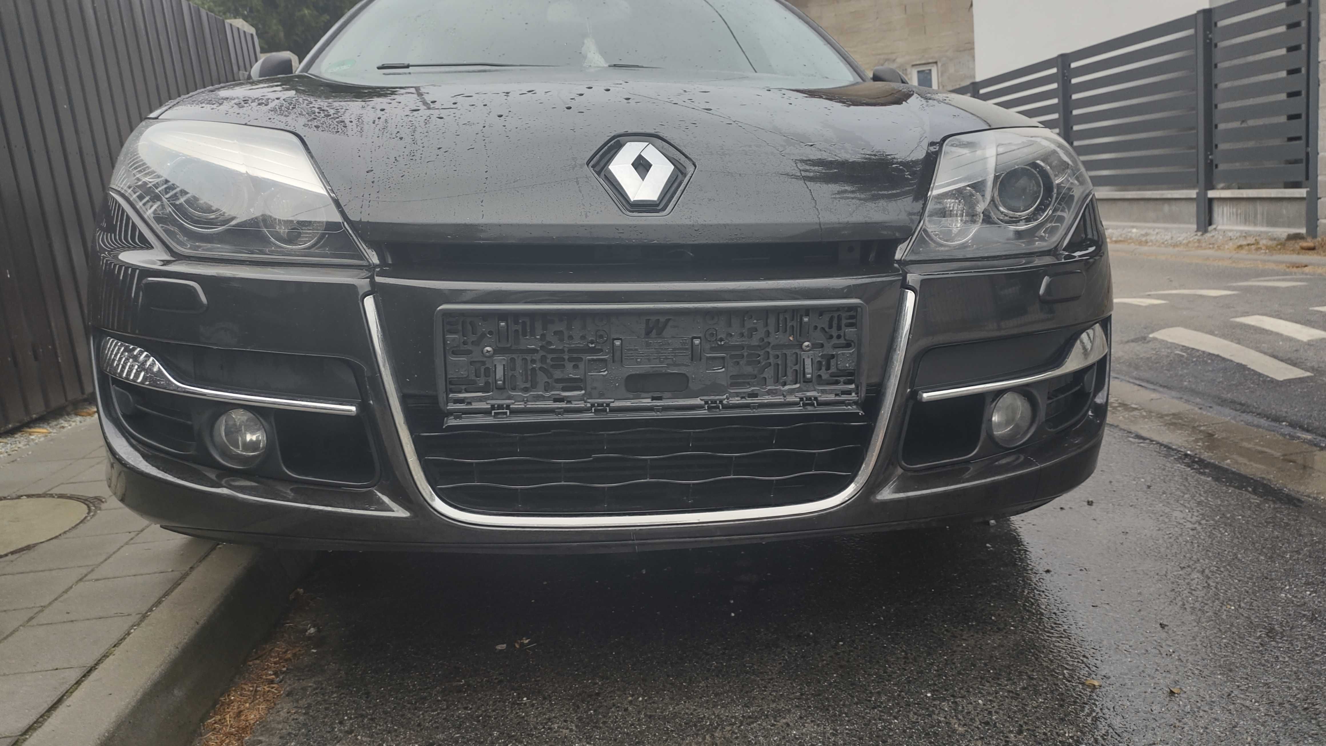 Renault Laguna 3. 2012 Rok Przód Czarny NV 676