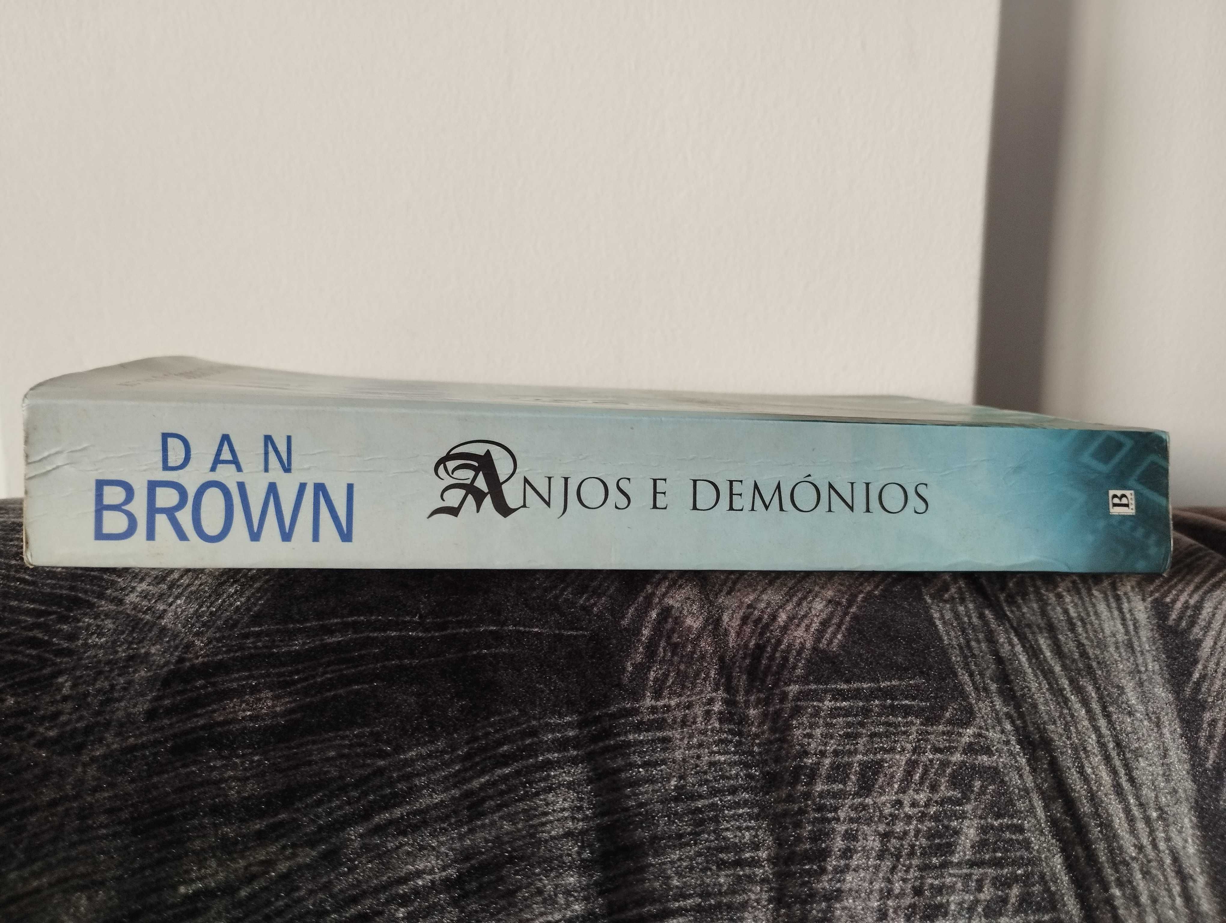 Anjos e Demónios
