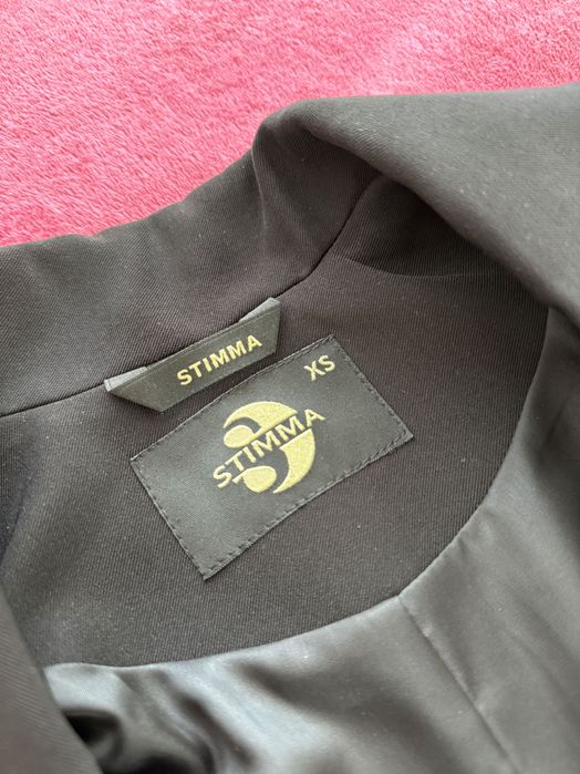 Жекет жіночий в ідеальному стані