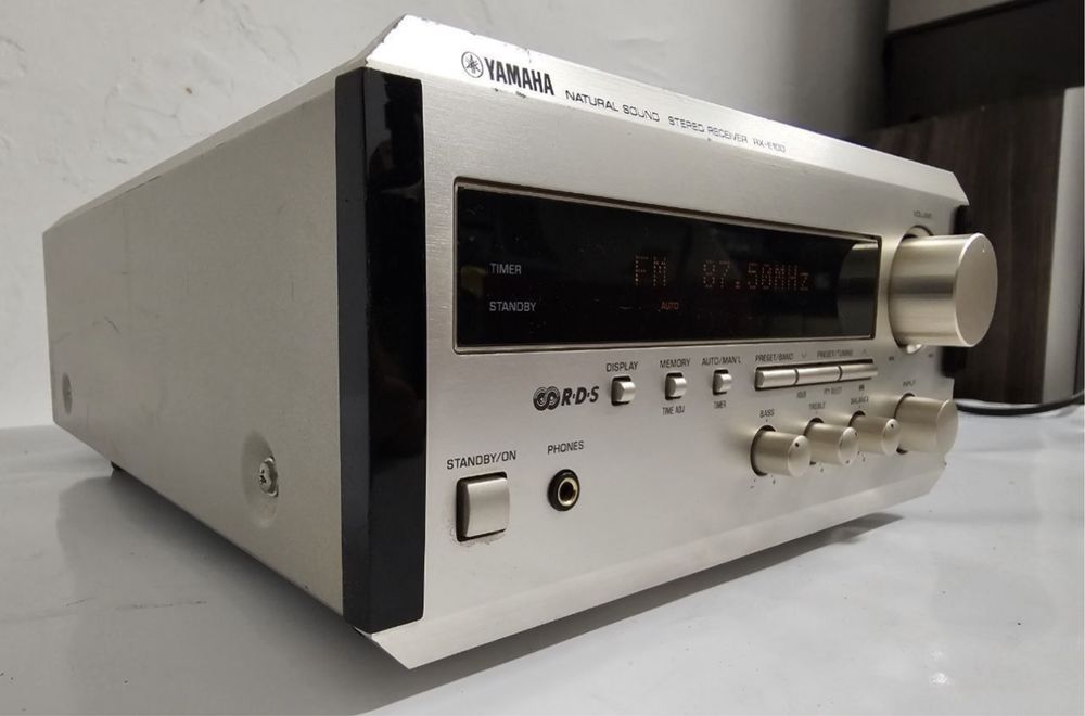 Am/Fm Amplituner Yamaha RX-E100, 40 w