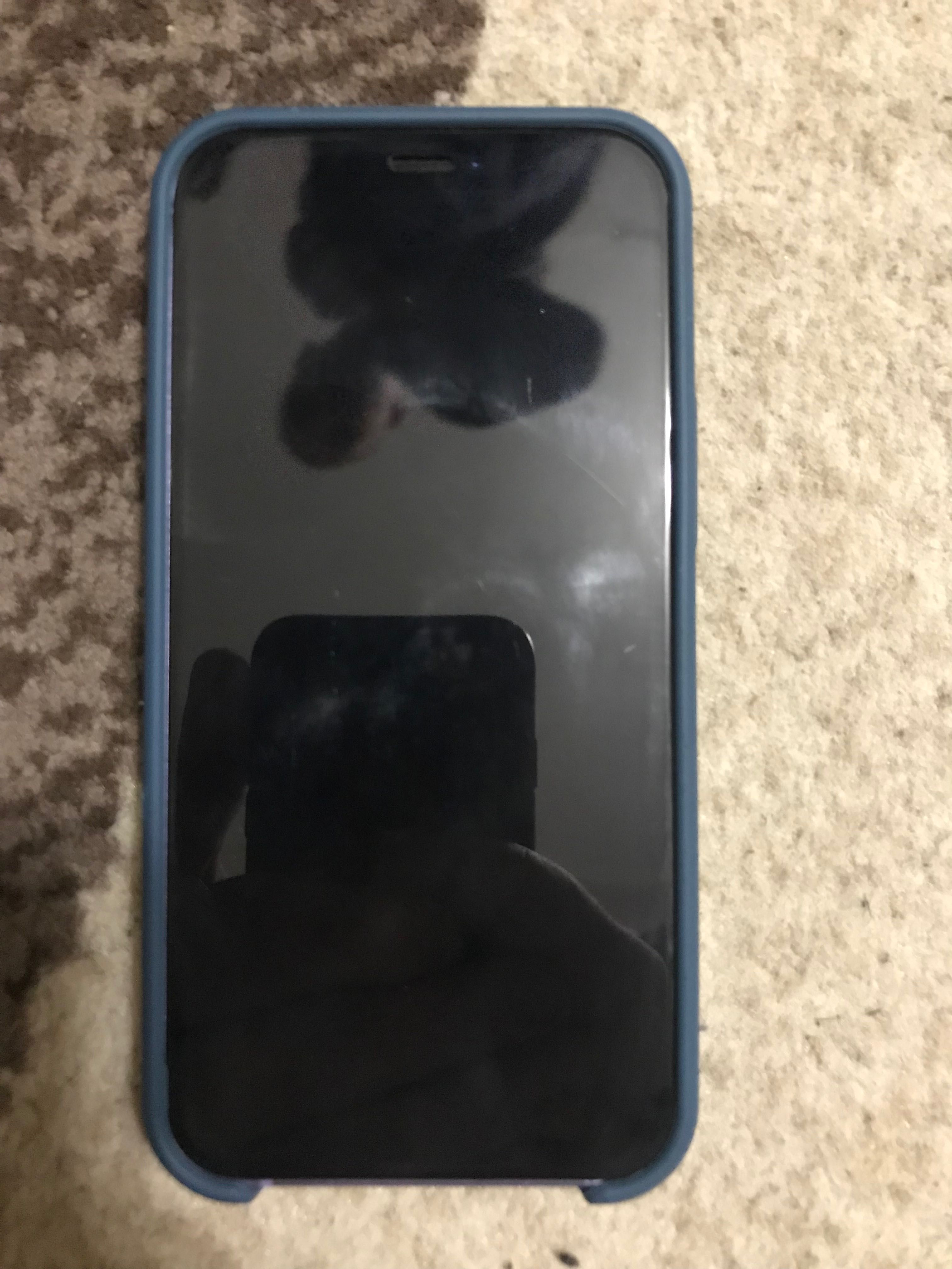 iPhone 12 mini американец