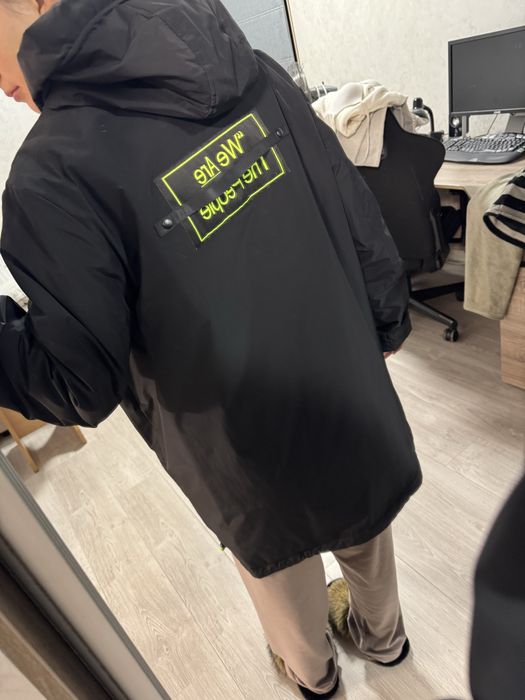 Куртка болонева жіноча