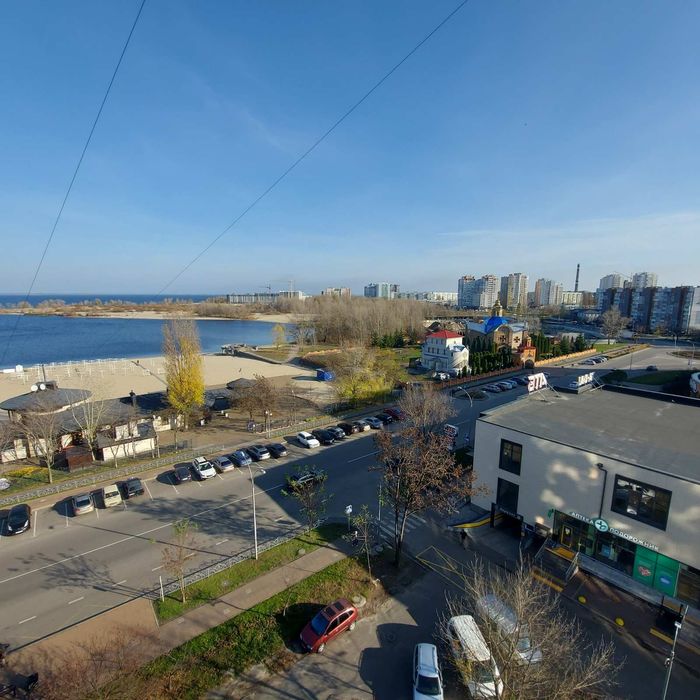 Продаж 3-х кімнатної квартири на Митниці