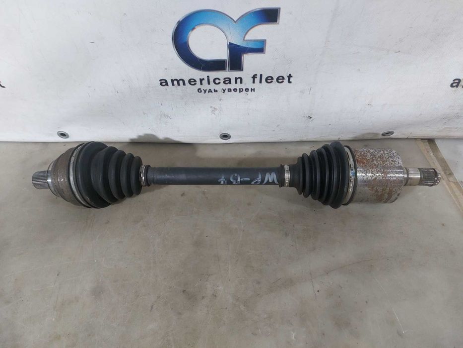 Volkswagen Passat B7 12-15 Привод полуось передняя левая 1.8 / Пассат