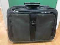 Дорожня сумка на колесах для ноутбука Kensington Contour 17" Black