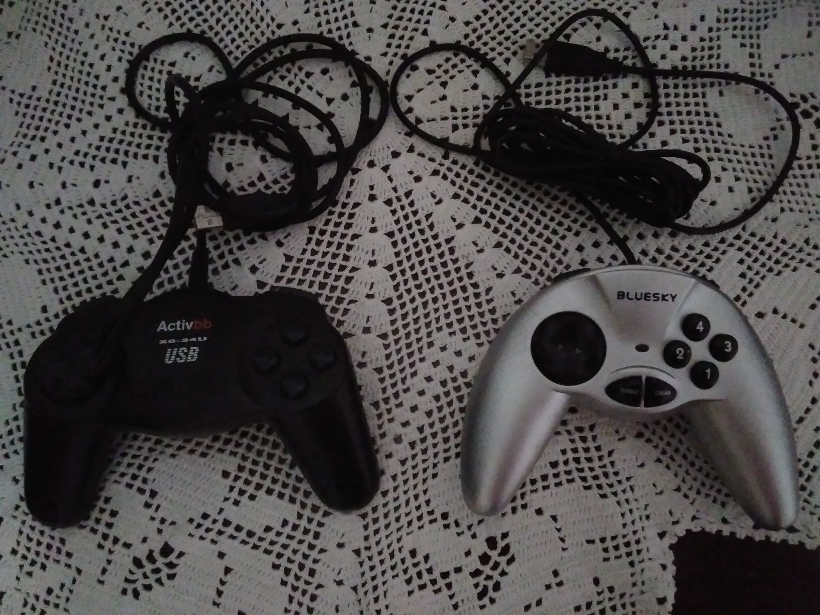 Jogos: Comando USB