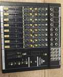 Mixer Behringer 1602A